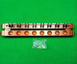 Киевница настенная  для 8 киев дуб махагон